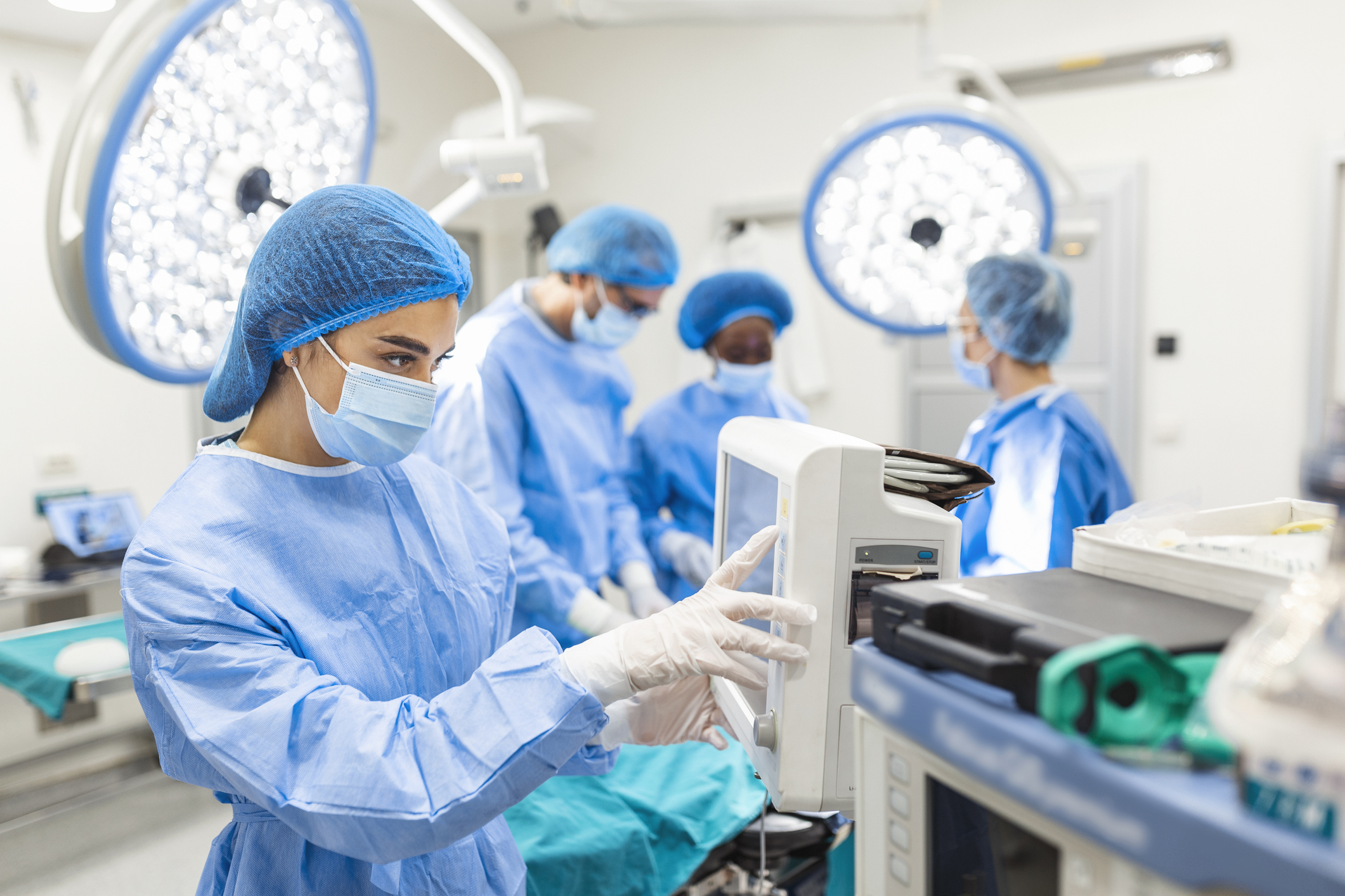 How To A Medical Device Sales Rep Who Works With Surgeons